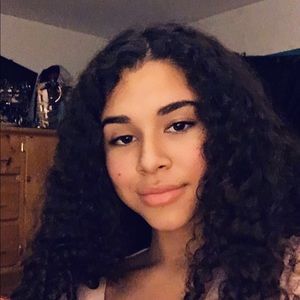 Meet your Posher, Sofia